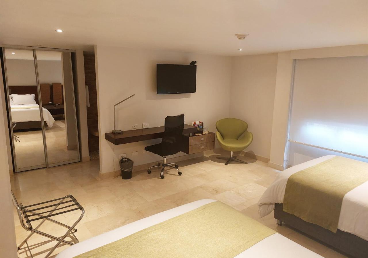 Hotel Washington Plaza Barranquilla  Esterno foto