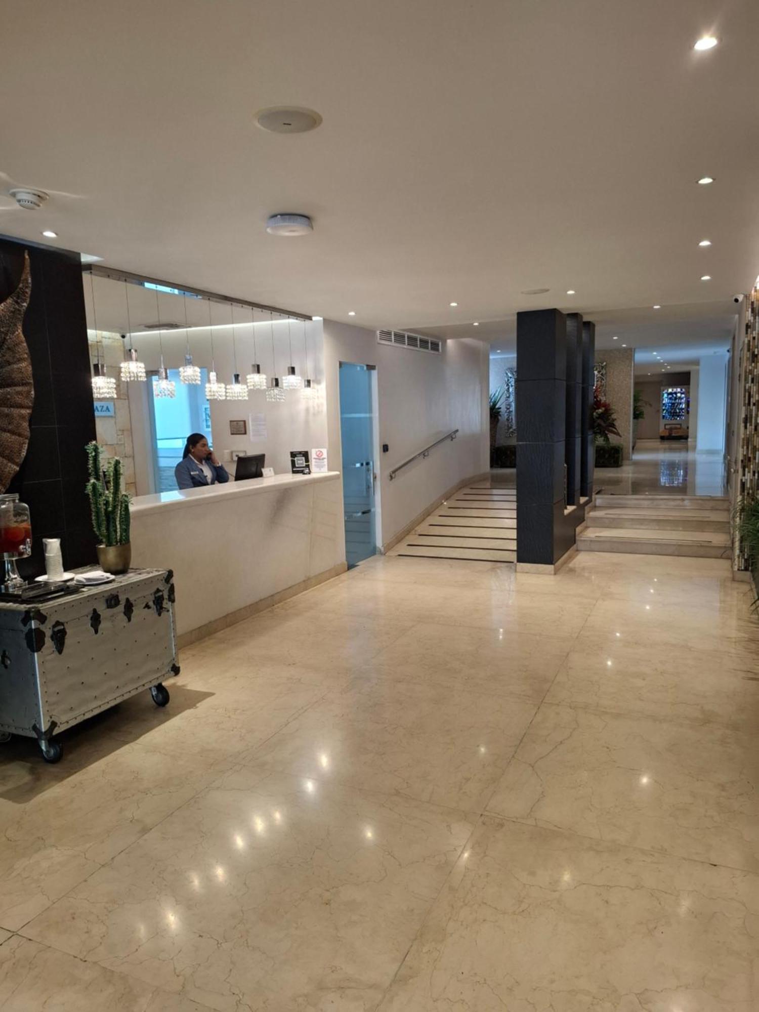 Hotel Washington Plaza Barranquilla  Esterno foto