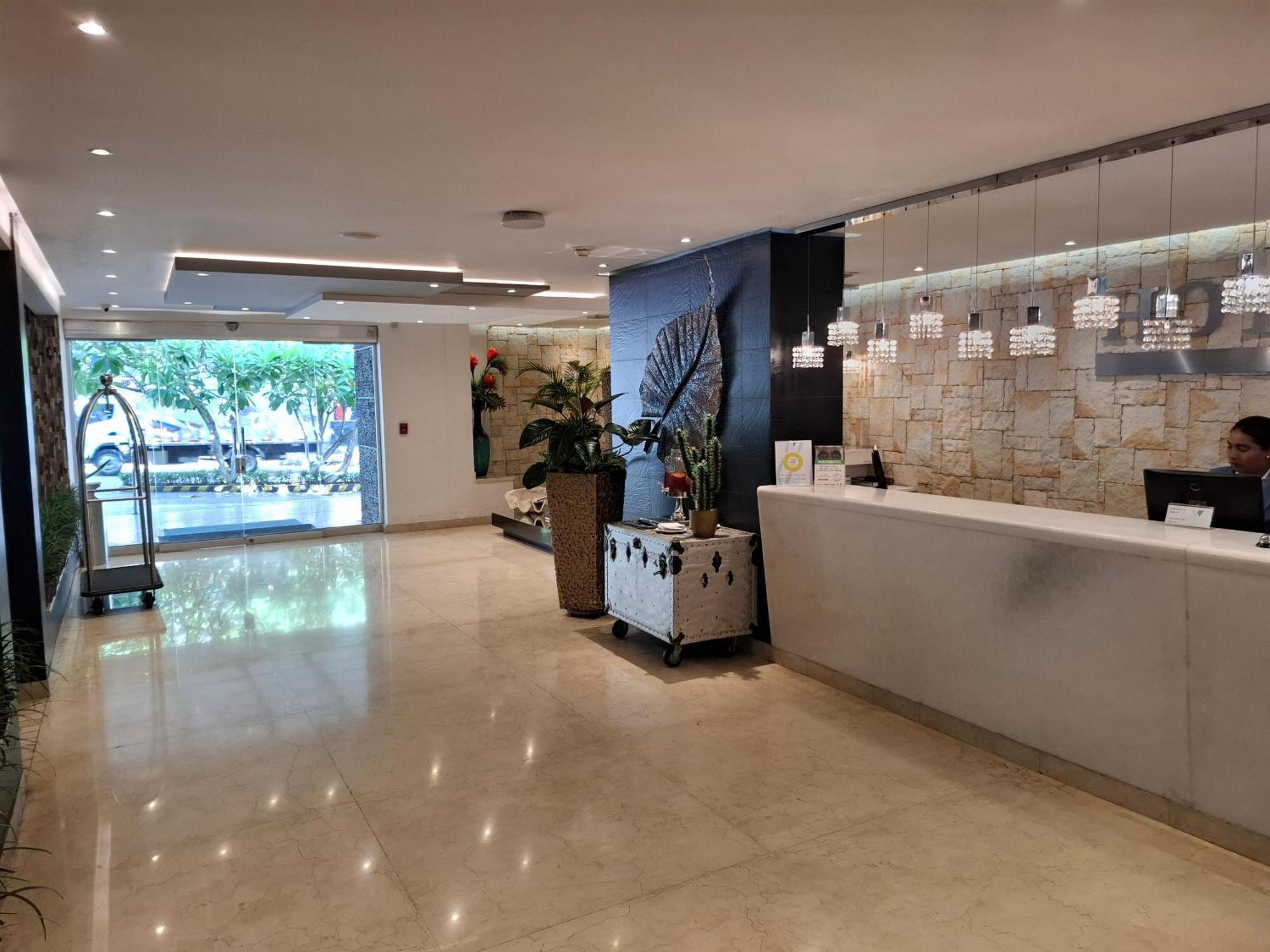 Hotel Washington Plaza Barranquilla  Esterno foto